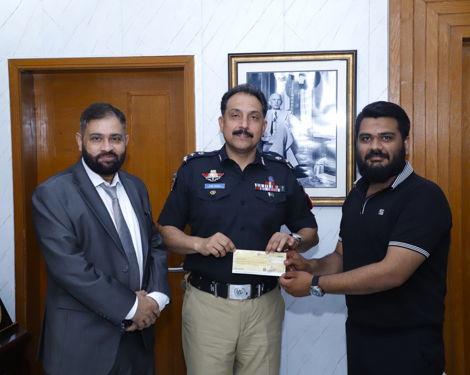 پولیس ہیڈکوارٹر کراچی میں جدید پیڈل کورٹ تعمیر کرنے کا اعلان ,سندھ پولیس اسپورٹس بورڈ اور میزان بینک کا مشترکہ اسپورٹس منصوبہ